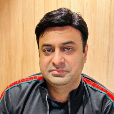 Portrait of Dr. Himanshu Kundra